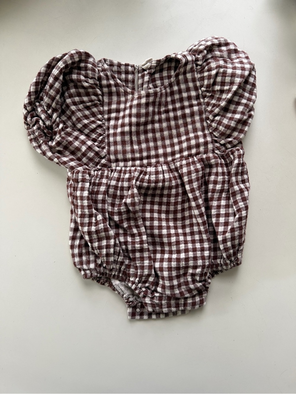 Quincy Mae Gingham Puff-Sleeve Romper